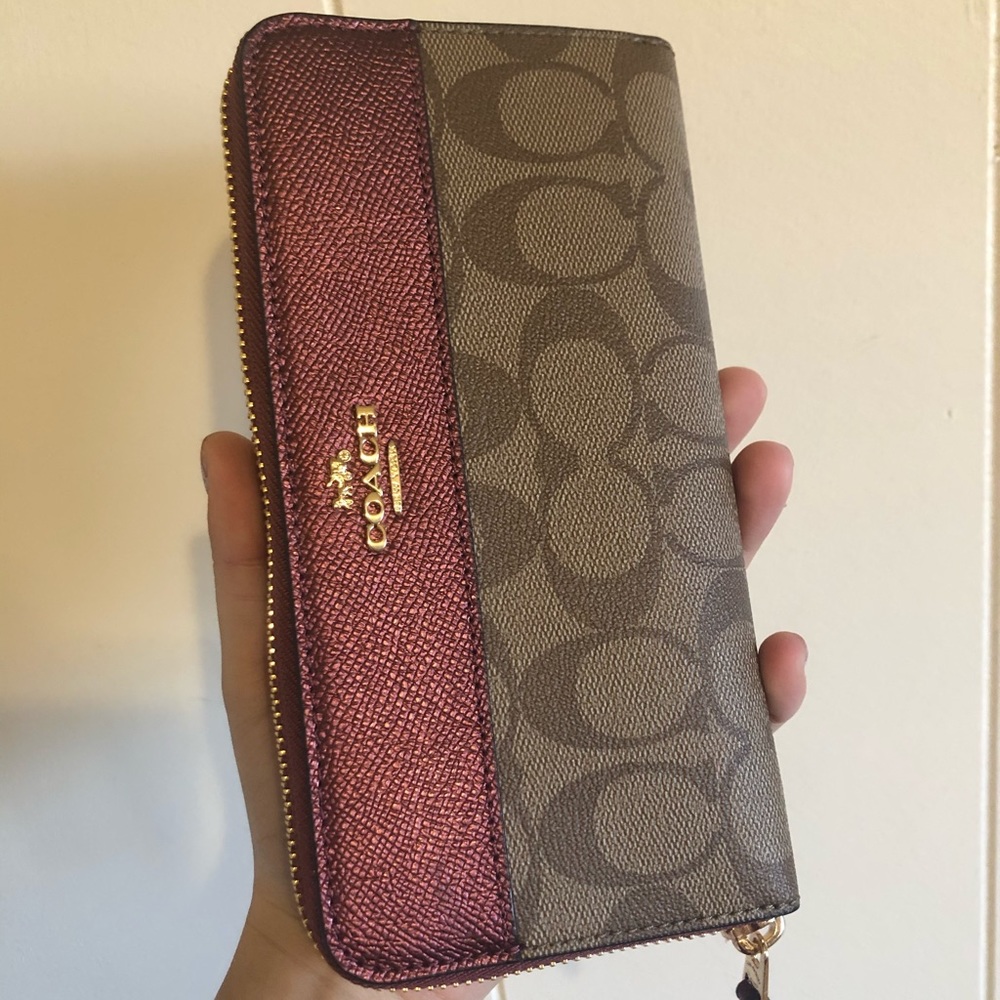 Coach Accordion Zip Wallet
